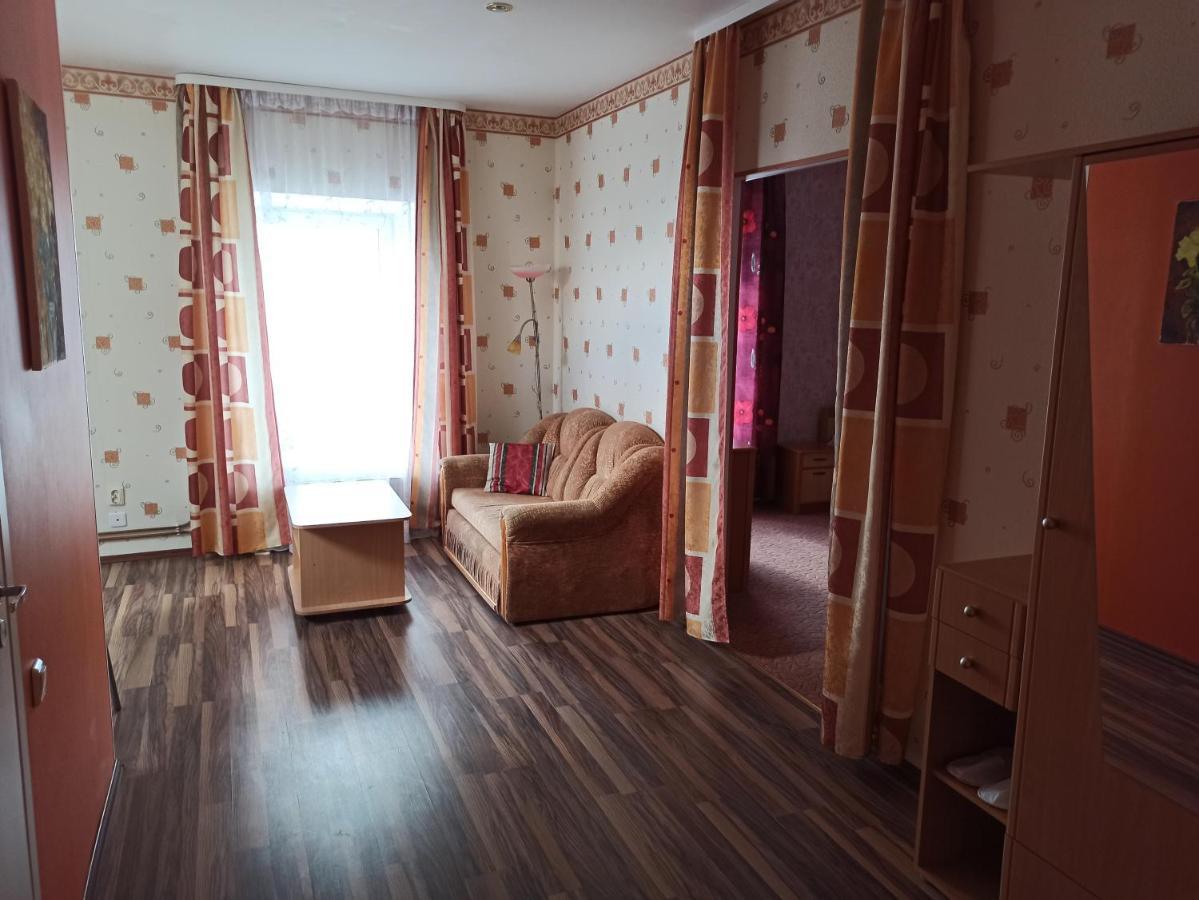 Central Hotel Narva Ngoại thất bức ảnh