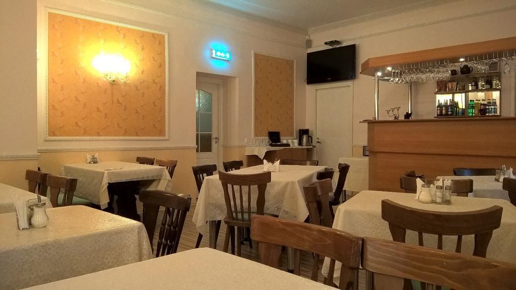 Central Hotel Narva Ngoại thất bức ảnh